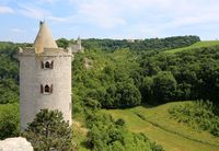 Blick vom Turm der Rudelsburg auf Burg Saaleck